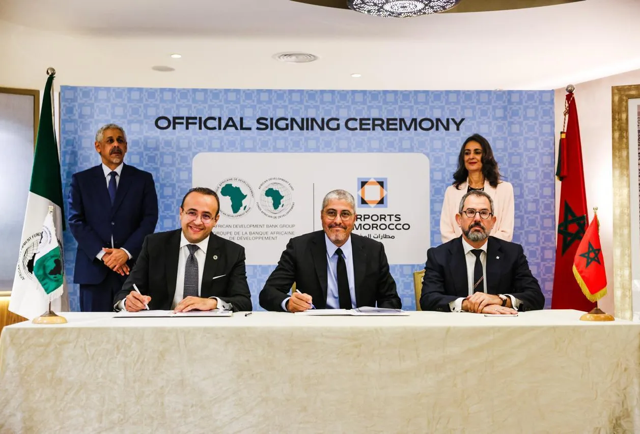 Cérémonie de signature entre la Banque africaine de développement et l'Office national des aéroports à Casablanca