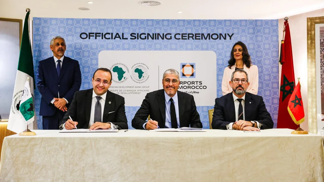 Cérémonie de signature entre la Banque africaine de développement et l'Office national des aéroports à Casablanca